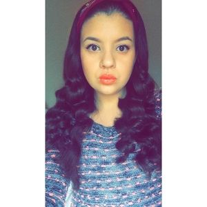 Meet your Posher, Vanessa